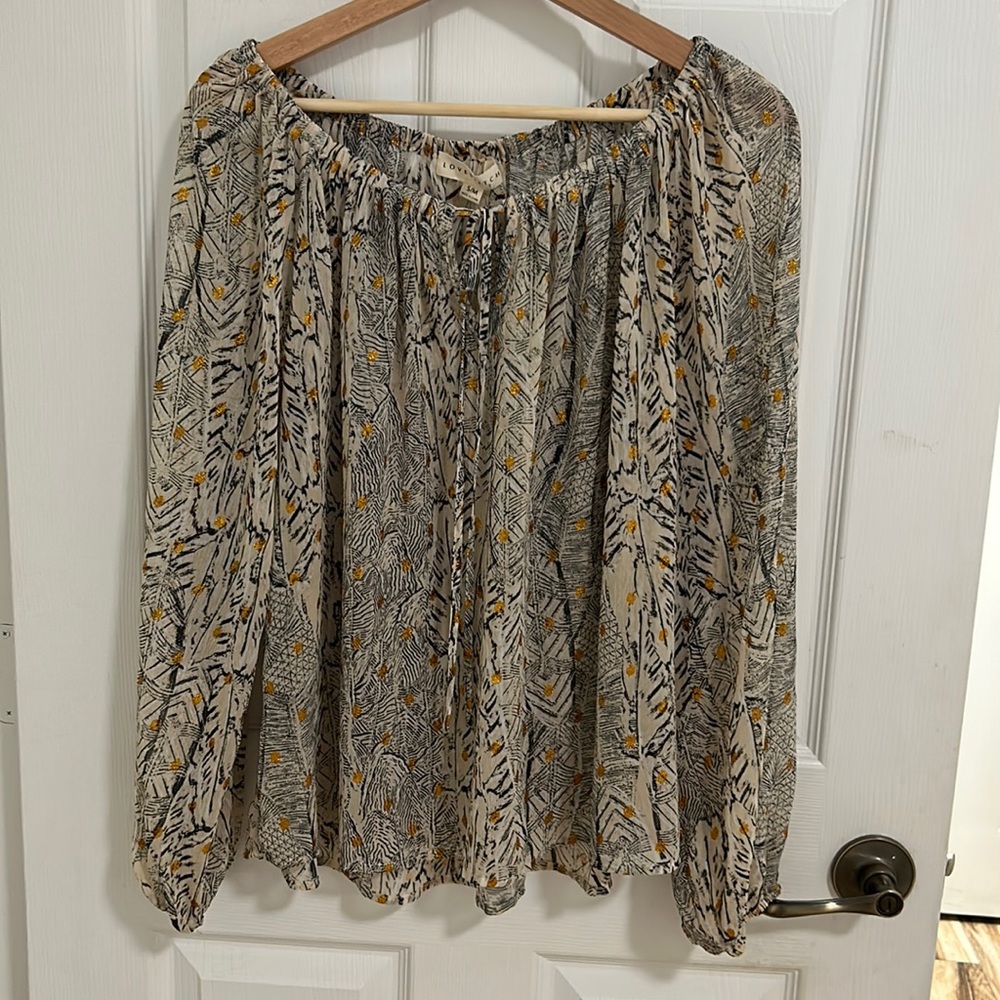 Love Stitch blouse. Size S/M. Long sleeve